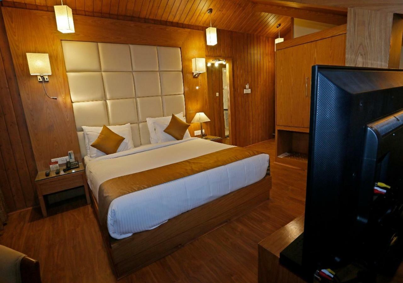 Clarks Inn Srinagar Exteriér fotografie